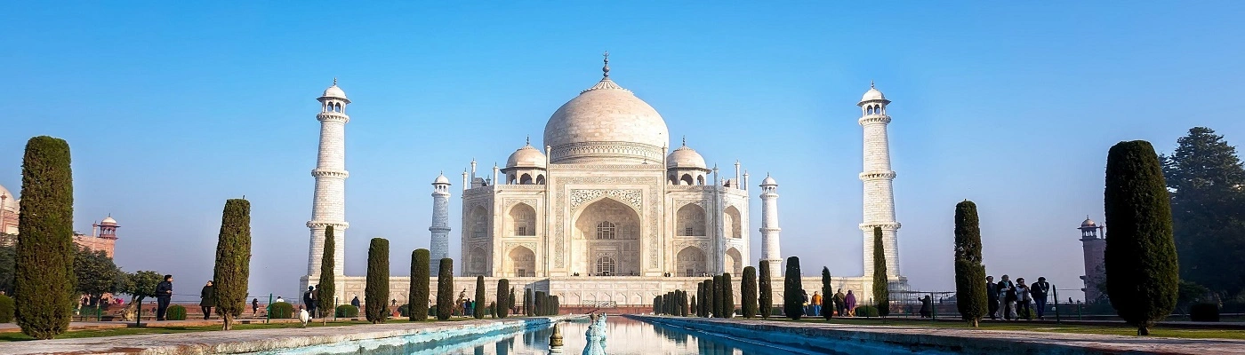 About Taj Mahal, Agra, India – One of the Seven Wonders of the World