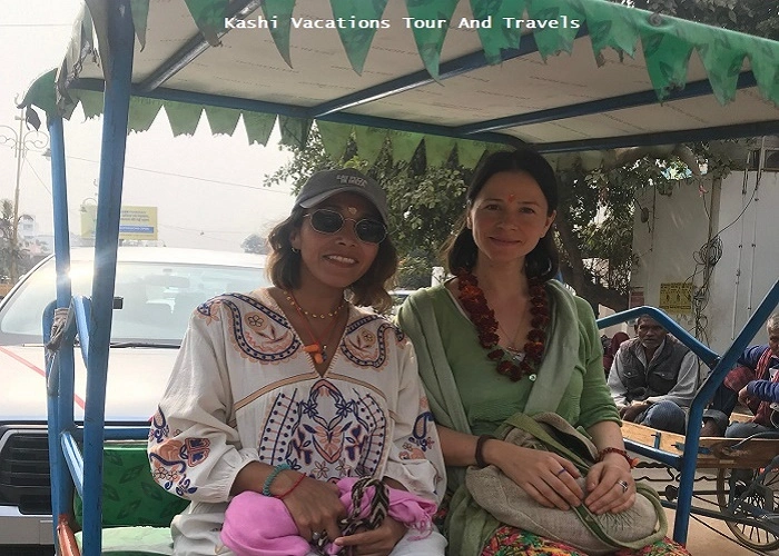 foreigner-guest-visit-ayodhy-kashi-by-kashi-vacations