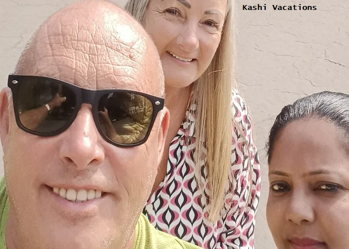 foreigner-guest-visit-kolkata-by-kashi-vacations