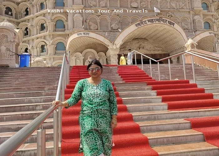kolkata-guest-visit-sarvedh-temple-by-kashi-vacations