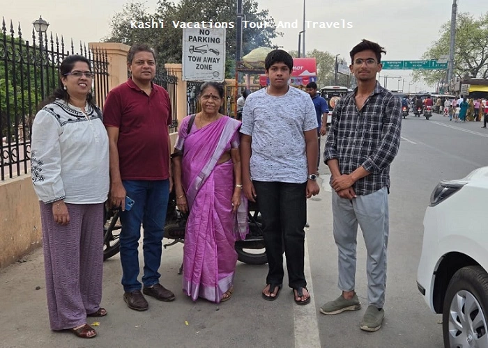 mumbai-guest-visit-ayodhya-by-kashi-vacations