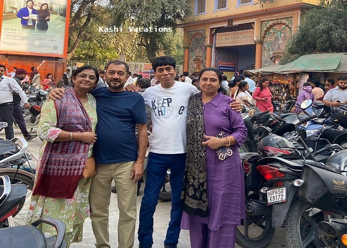 mumbai-guest-visit-ayodhya-varanasi-by-kashi-vacations