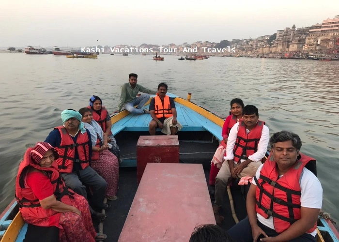 south-indian-guest-visit-ayodhya-varanasi-by-kashi-vacations